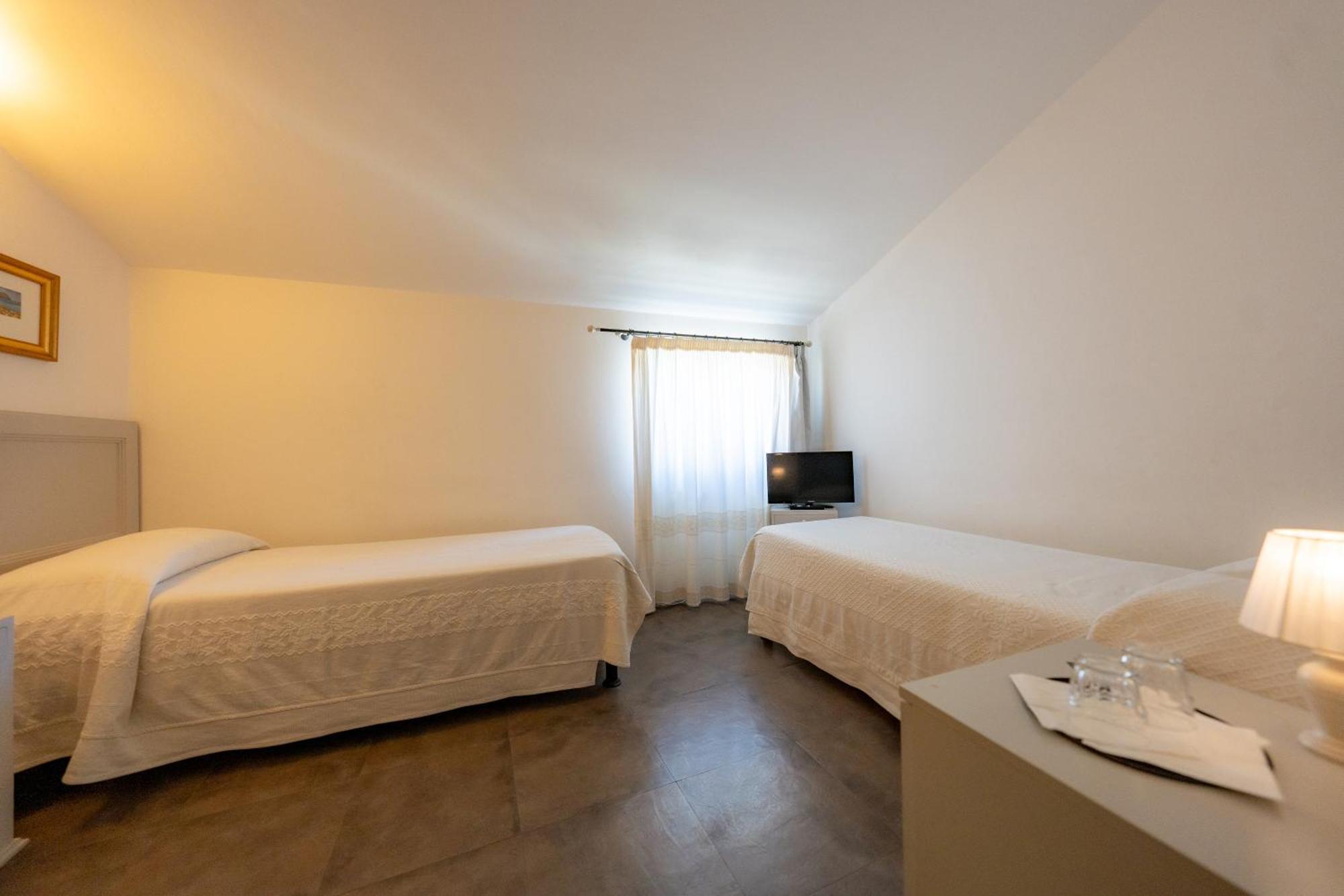 Albergo Residenziale La Corte Tortoli Exterior photo